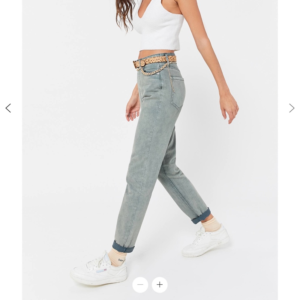 SALE! BDG High-Waisted Mom Jean Faded Denim - Picture 2 of 12